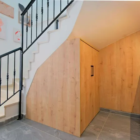 ヴィラ Luna フェティエ