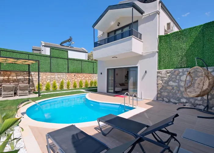Luna Villa *
