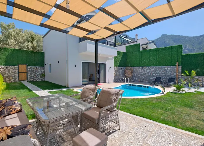 Luna Villa